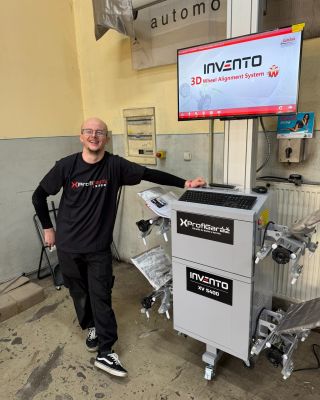 Montáž hotová ✅ Autoservis v Malackách má novú 3D geometriu S400 (230 V) – automatický pohyb dvoch kamier, 4 ciele, top...