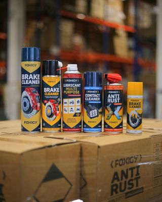 Zahrdzavené skrutky? Mastný kotúč? Kontakty blbnú? Už NIE. Práve sme vyložili kontajner a prišli posily do každej dielne...